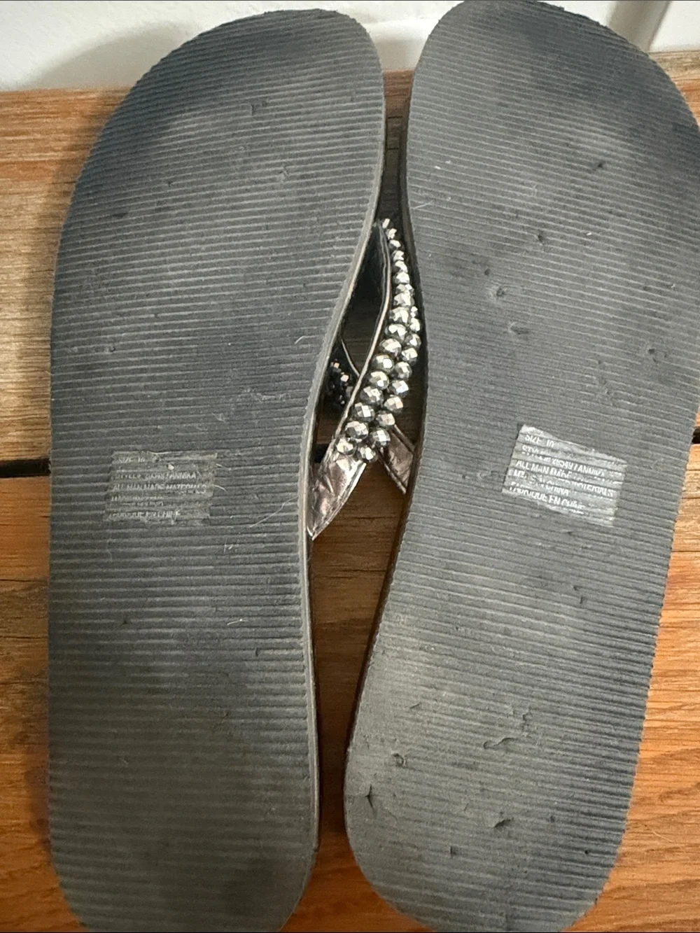 Maurice’s Silver Beaded Flat Flip Flops Size 10
